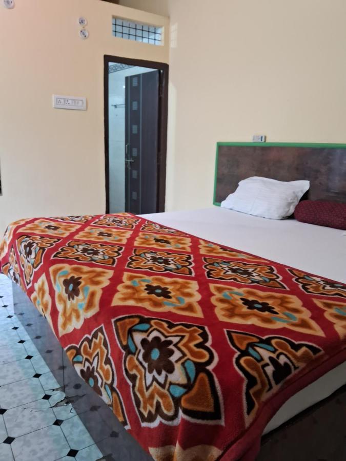 Blue Sky Homestay Khajurāho المظهر الخارجي الصورة